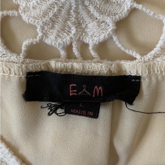 E&M women’s large beige blouse - Picture 12 of 13